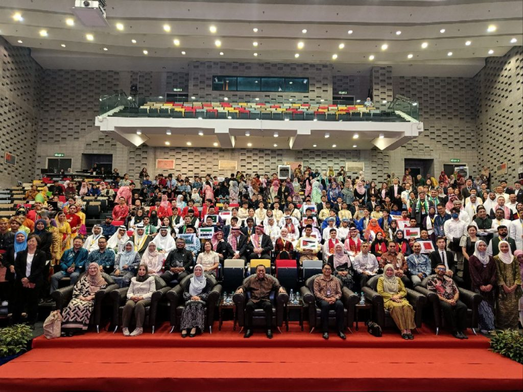 2.	The Second International Nuclear Science Olympiad was held in Bangi, Malaysia, in 2025. 