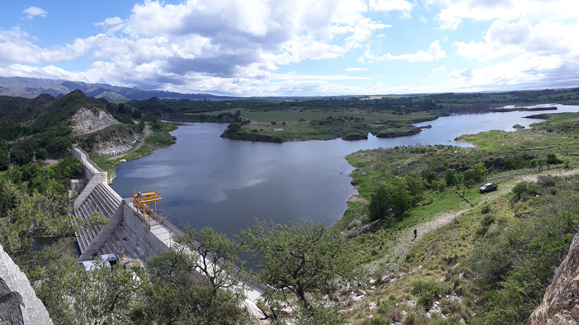 argentina-reservoir-la-estrechura-1140x640.jpg