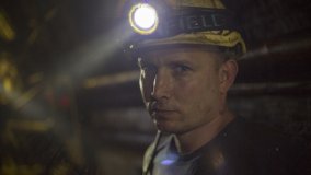 地下輻射：測量和控制礦工所受照射（英文）